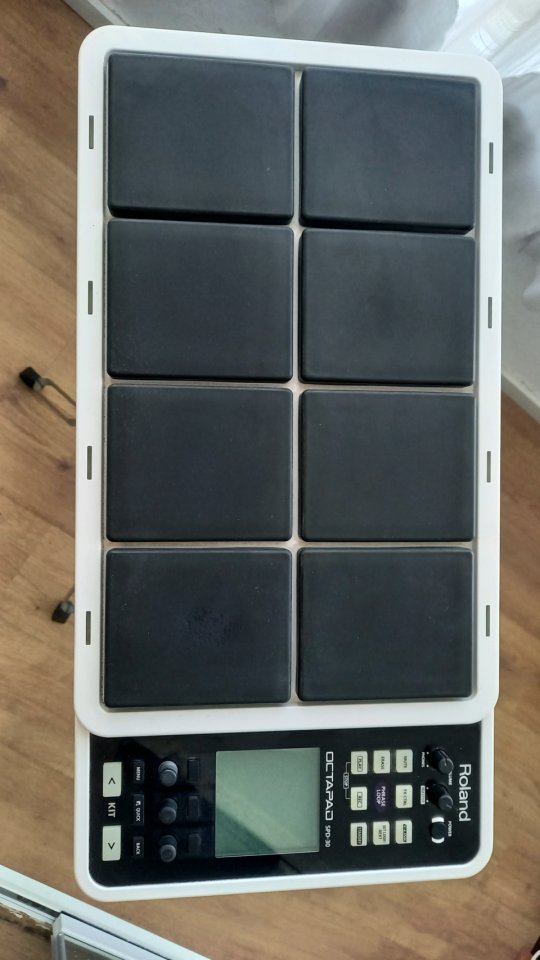 Roland SPD-30 de segunda mano · Foto 3 de 5 · Málaga · 480 €