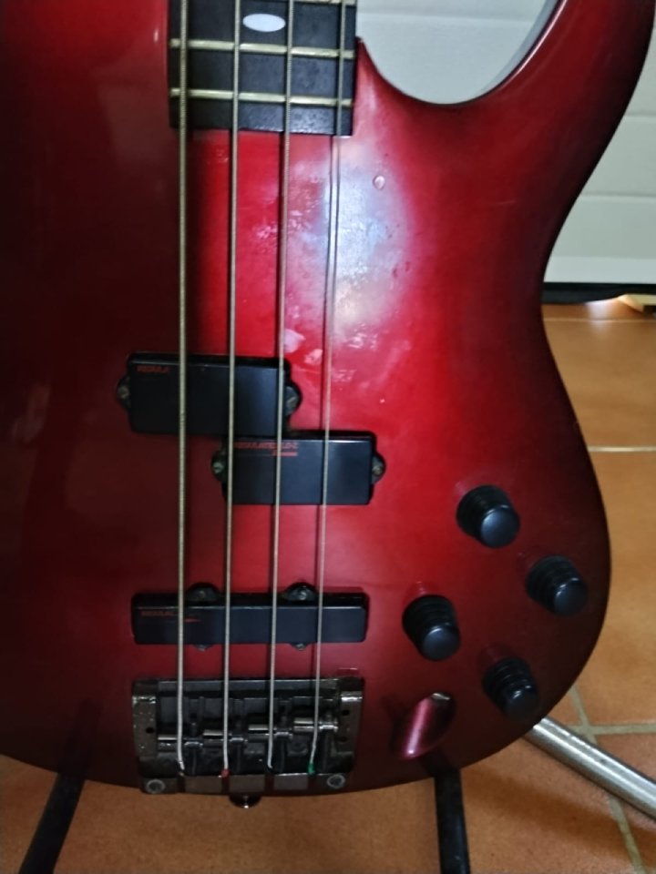 Bajo Ibanez SB900 made in Japan de segunda mano · Foto 4 de 8 · Málaga · 500 €
