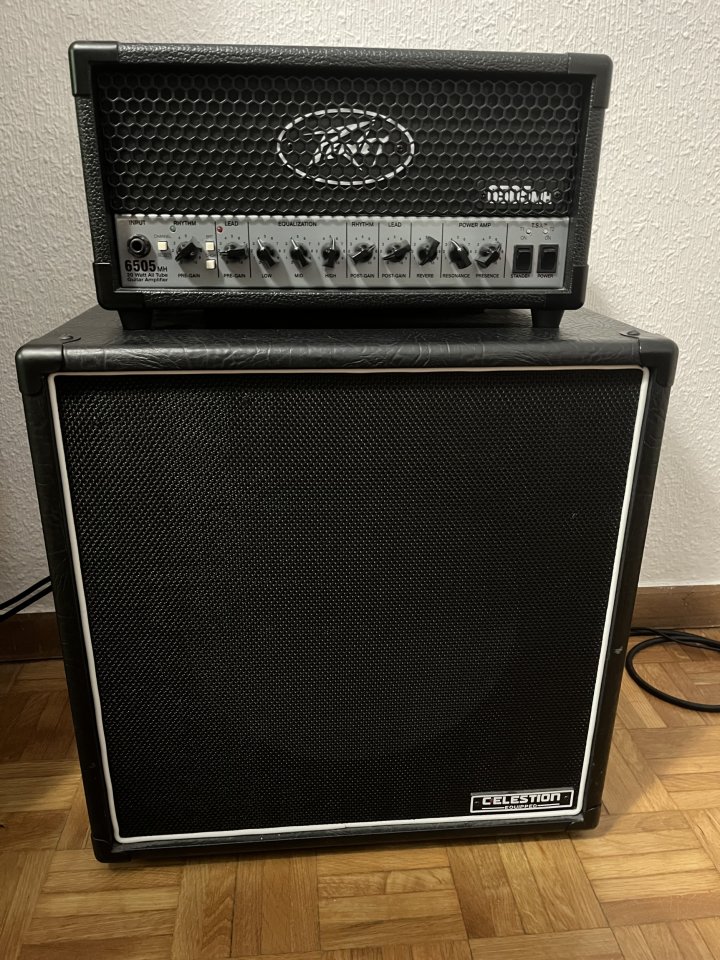 Peavey 6505 MH + Harley Benton G112 Celestion V30 de segunda mano · Foto 1 de 5 · Madrid · 540 €