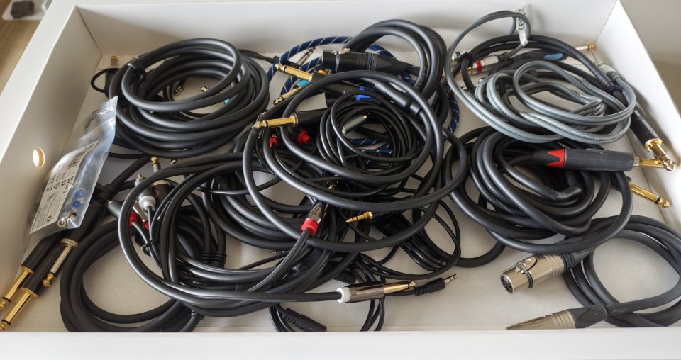 Cables Varios de segunda mano · Foto 3 de 10 · Araba · 100 €