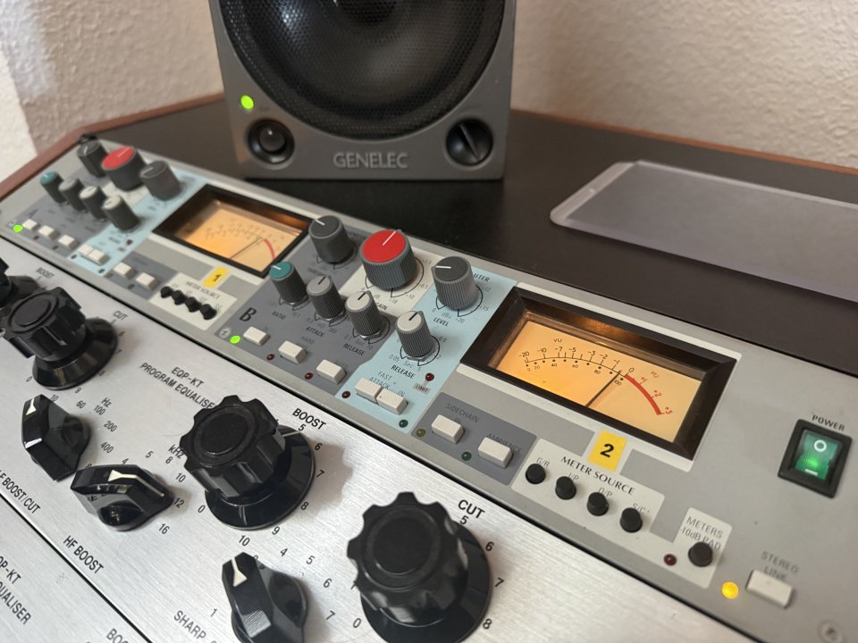 AMEK / Neve 9098 Dual Compressor