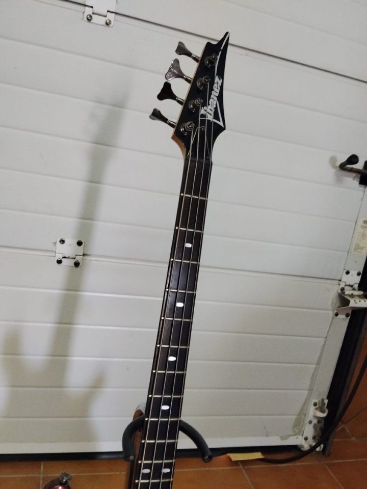 Bajo Ibanez SB900 made in Japan de segunda mano · Foto 5 de 8 · Málaga · 500 €