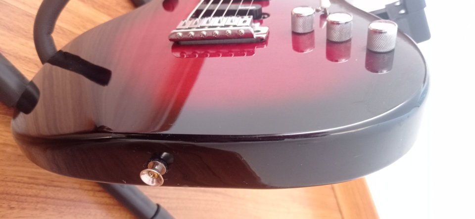 Guitarra eléctrica Vantage Corea años 90 de segunda mano · Foto 10 de 10 · Cuenca · 230 €