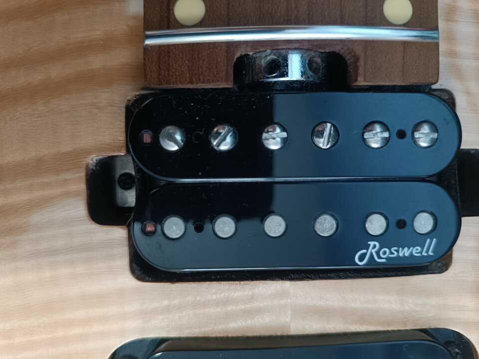 Se venden juego humbuckers roswell,HAF-N y HAF-B,
