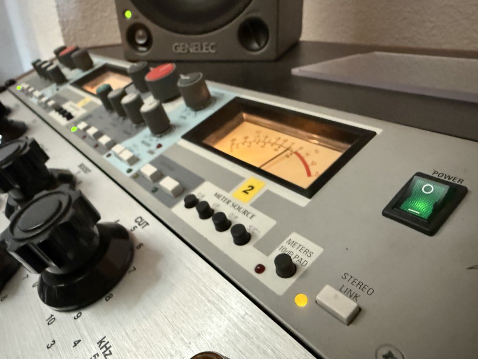 AMEK / Neve 9098 Dual Compressor