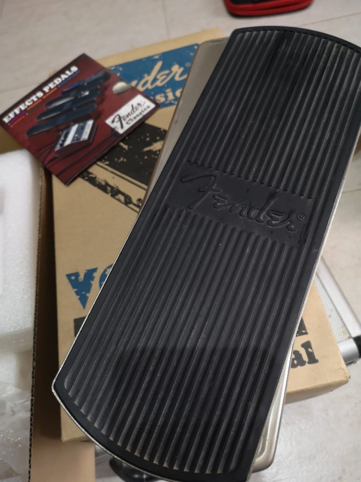 FENDER Classics Volume-Tone (RESERVADO)