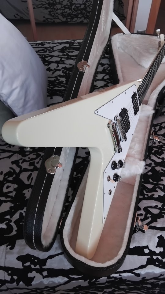 Gibson Flying V67 Reissue
