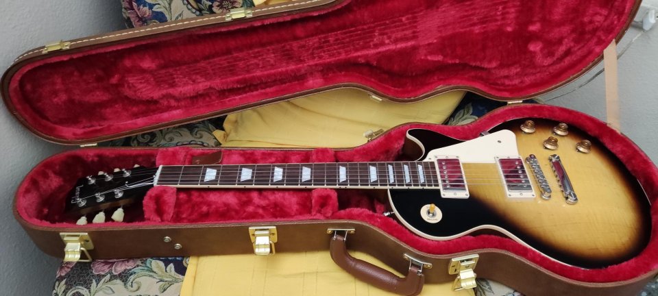 Gibson Lp Standard 50s Tobacco Burst 2022 de segunda mano · Foto 1 de 10 · Barcelona · 1850 €