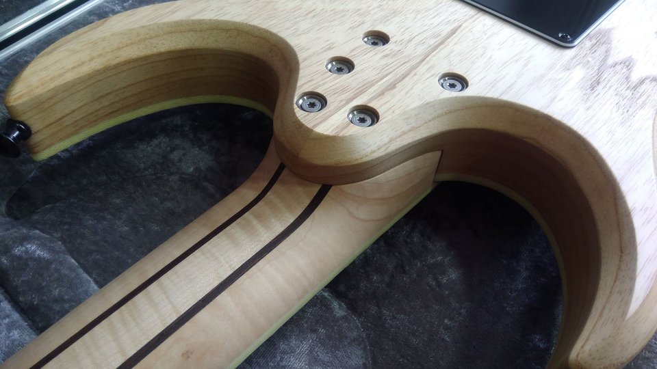 Skervesen Raptor 7 Black Dawn Burst Evertune de segunda mano · Foto 6 de 10 · Bizkaia · 3400 €