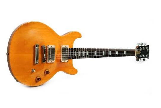 Guitarrista experimentado busca de segunda mano · Valencia