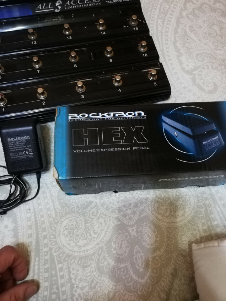 Rocktron All Access Limited Edition (Negra) Pedalera control Midi