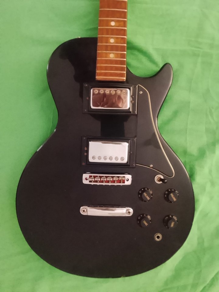 Westone Vintage Made in Italy – Original – 2 Humbuckers – Negra de segunda mano · Foto 1 de 9 · Granada · 349 €