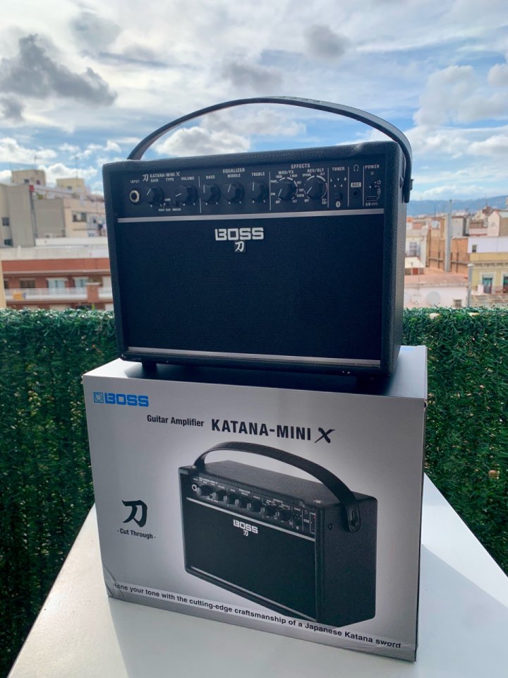 Boss Katana Mini X de segunda mano · Foto 6 de 7 · Barcelona · 120 €