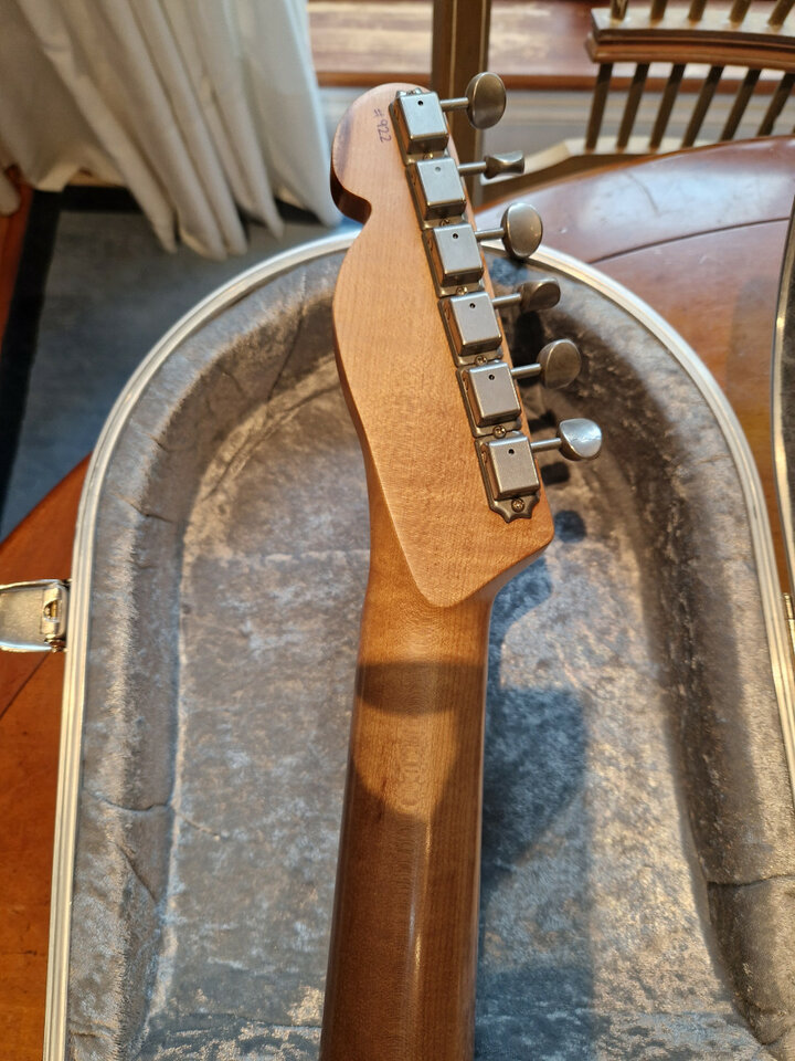 PJD Guitars Carey Apprentice 2023 - Relic Midnight Black Cracked Lacquer