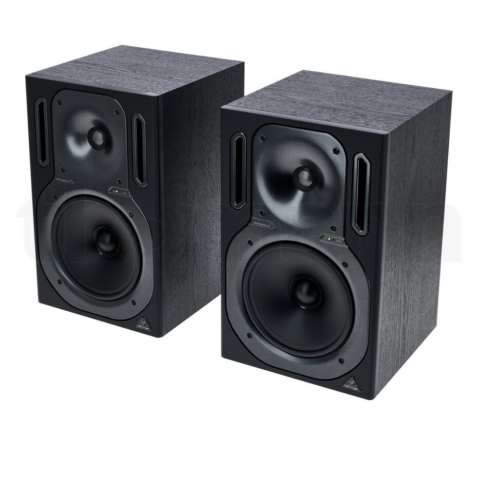 Monitores autoamplificados