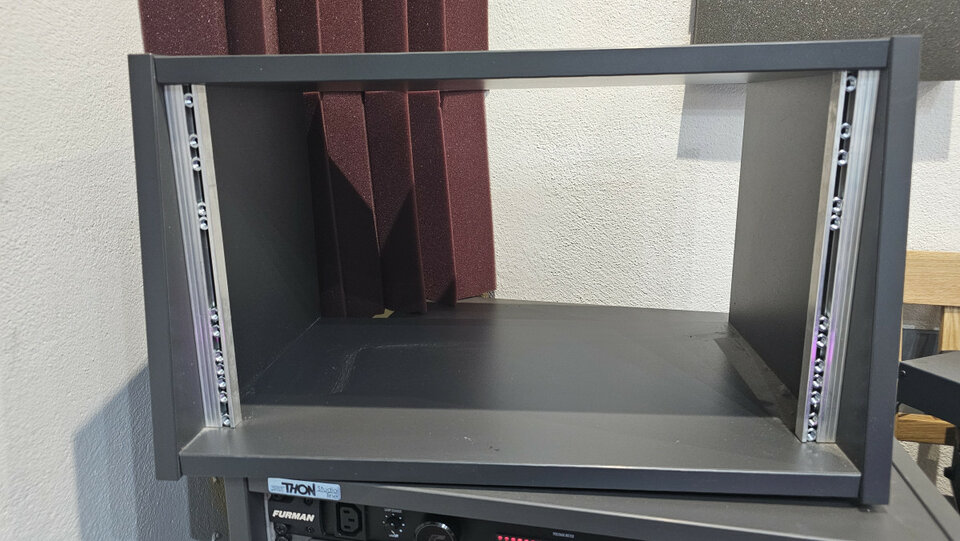 Desktop Rack 6 unidades