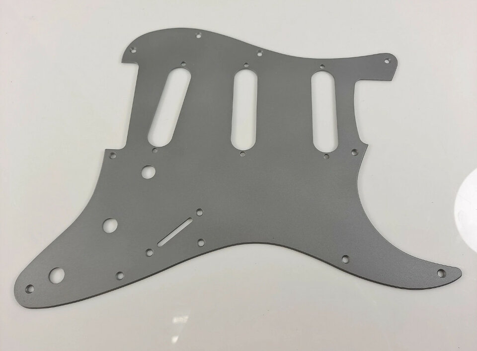 Golpeador aluminium anodizado mate 11 agujeros ( nuevo )