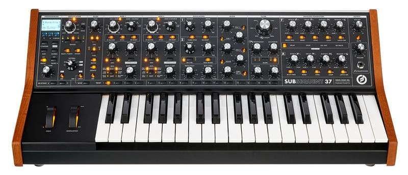 Moog Subsequent 37