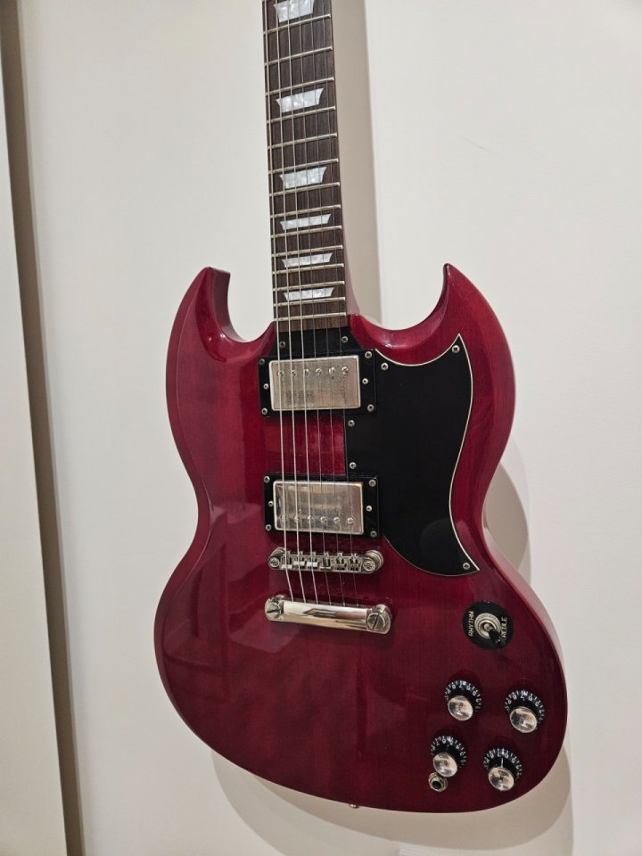 Epiphone sg g400 de segunda mano · Foto 3 de 6 · Almería · 210 €