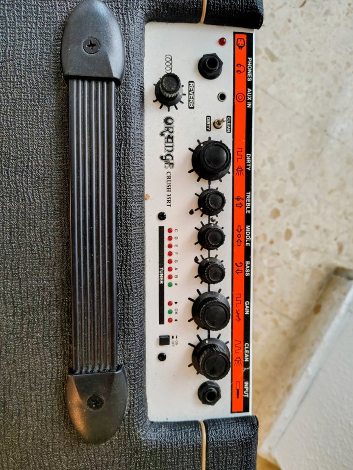 Orange Crush 35RT (Modificado) de segunda mano · Foto 3 de 4 · Sevilla · 200 €
