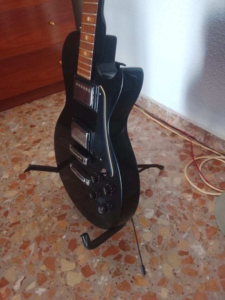 Westone Vintage Made in Italy – Original – 2 Humbuckers – Negra de segunda mano · Foto 7 de 9 · Granada · 349 €