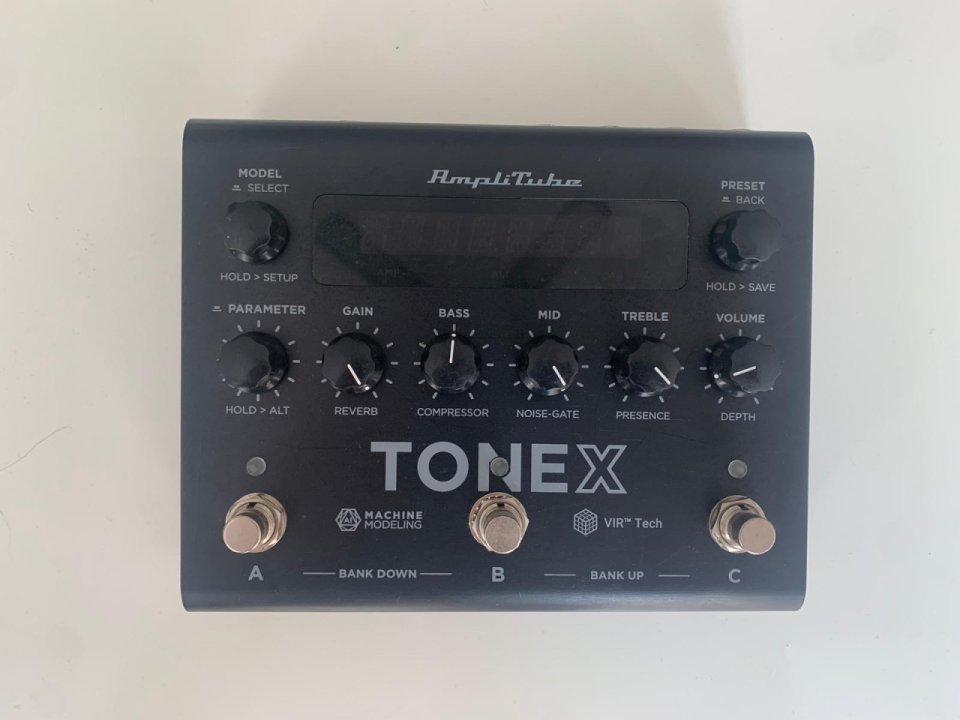 IK Multimedia ToneX Pedal