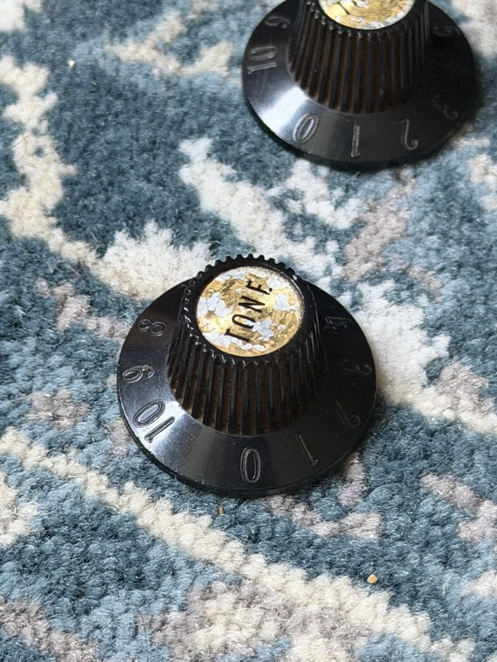 Gibson Witch Hat Knobs 1969 - Gold de segunda mano · Foto 4 de 5 · Madrid · 175 €