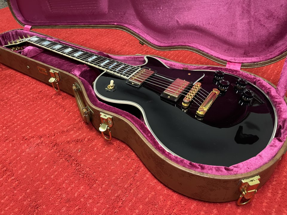 Gibson Les Paul Custom Black Beauty – 2013 de segunda mano · Foto 1 de 9 · Bizkaia · 3900 €