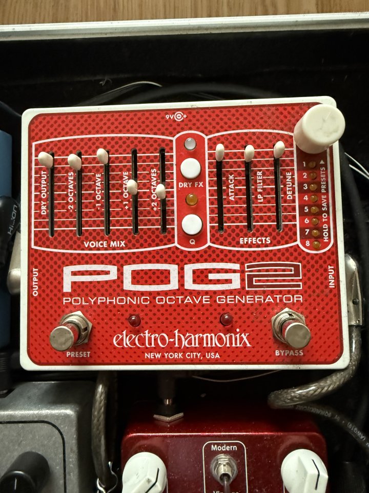 Electro‑Harmonix POG2 – Octavador polifónico