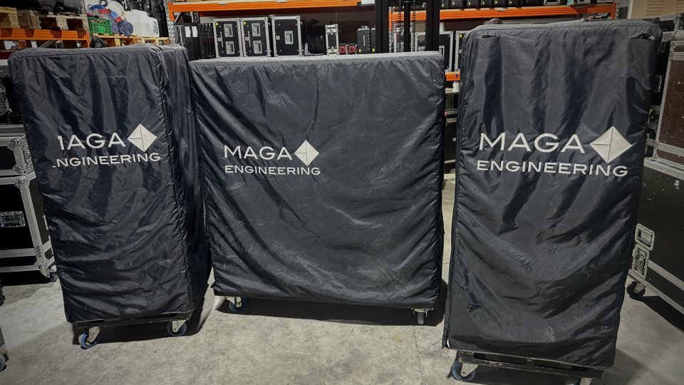 Vendo line array MAGA ENGINEERING
