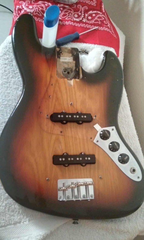 Cuerpo Fender jazz bass