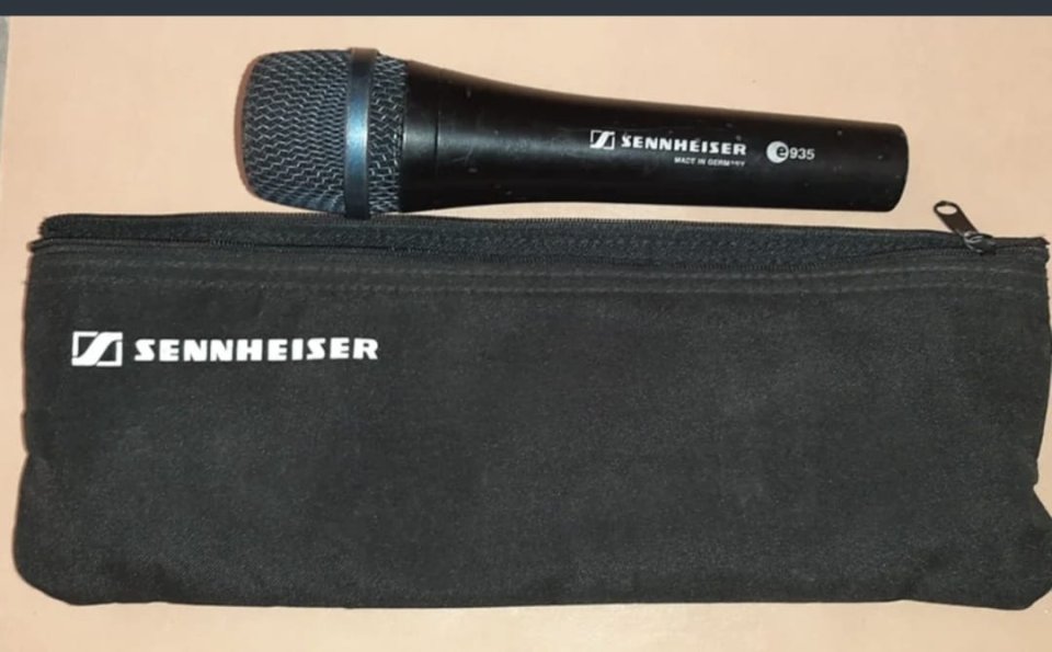 Sennheiser e935 de segunda mano · Foto 1 de 3 · Alicante · 120 €