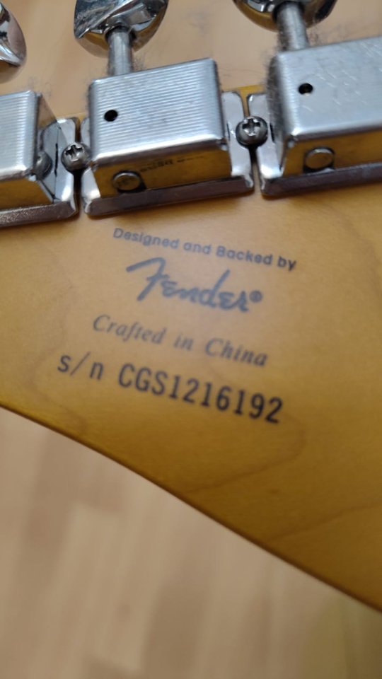 Squire J Mascis Jazzmaster 2012 de segunda mano · Foto 1 de 2 · Madrid · 450 €