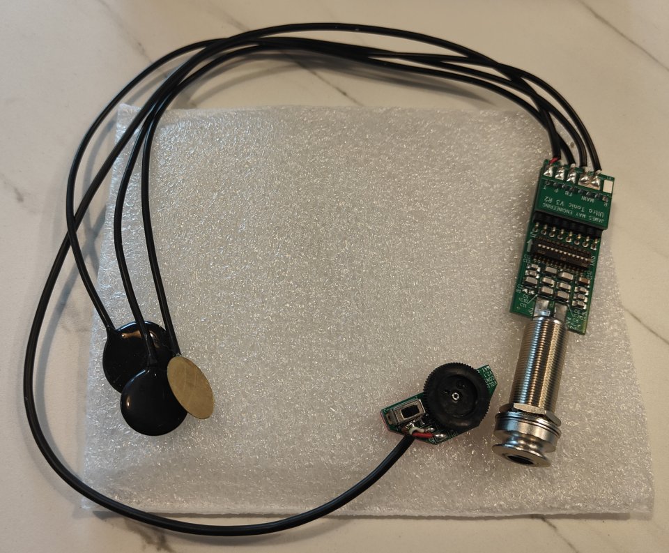 Pastillas para guitarra acústica Rumberger y Ultratonic de segunda mano · Foto 8 de 10 · Araba · 300 €
