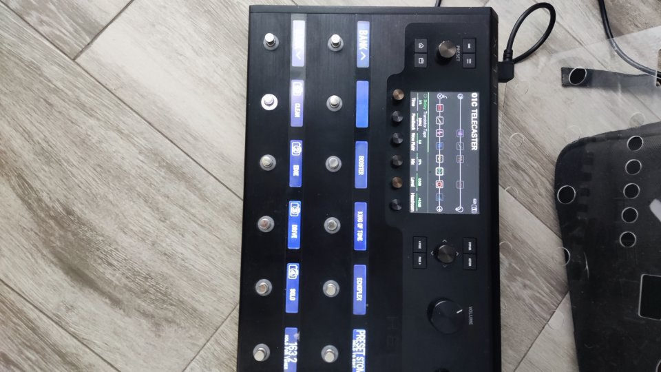 Helix Floor por ampli.