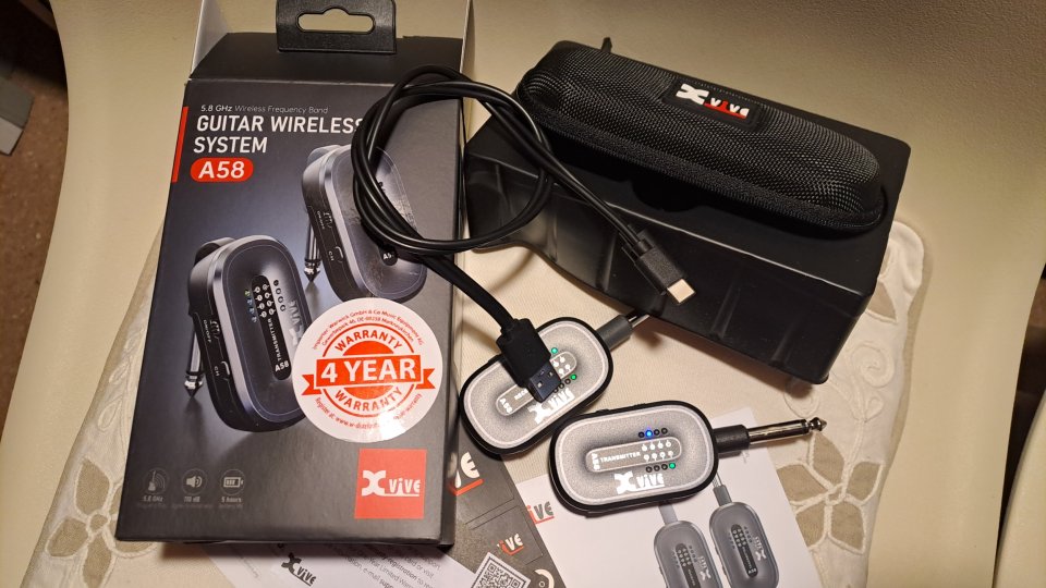 Sistema inalámbrico XVive A58 + Pedalera Autónoma