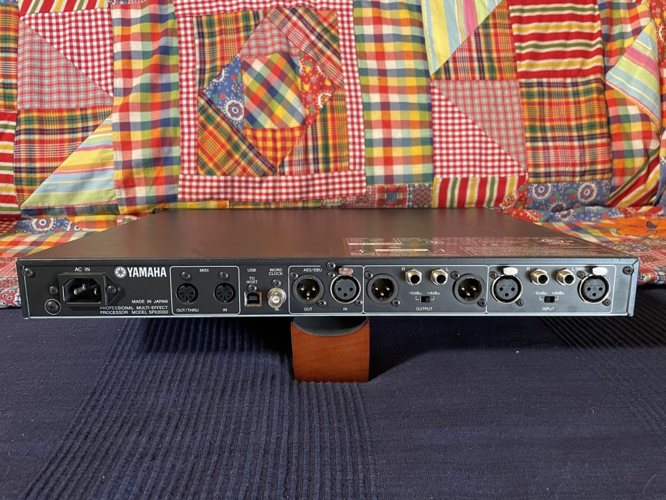 Yamaha SPX 2000 - Procesador de efectos de segunda mano · Foto 6 de 8 · Burgos · 320 €