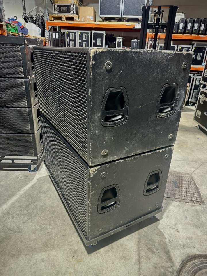 Vendo line array MAGA ENGINEERING