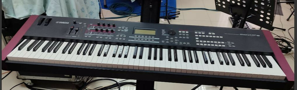 Yamaha MOXF8 - Workstation/Sintetizador
