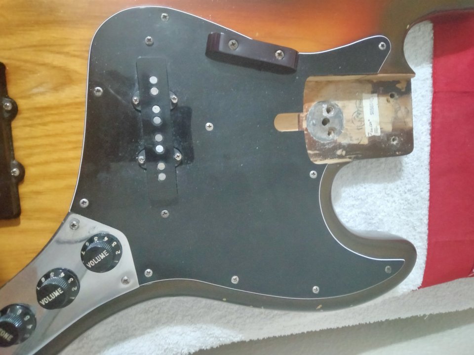 Cuerpo Fender jazz bass