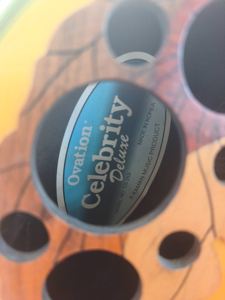 Ovation Celebrity Deluxe CS253 Nylon de segunda mano · Foto 9 de 10 · Alicante · 395 €