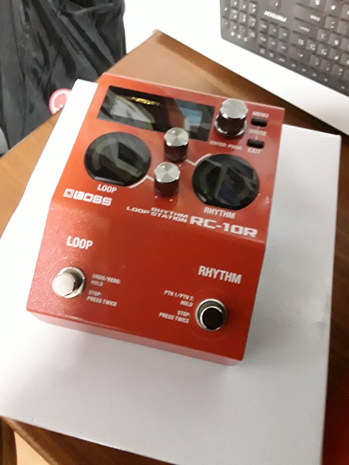 O Cambio looper BOSS RC10R  Como Nuevo