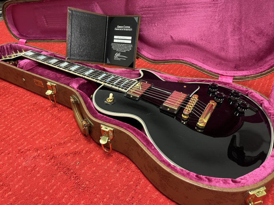 Gibson Les Paul Custom Black Beauty – 2013 de segunda mano · Foto 9 de 9 · Bizkaia · 3900 €
