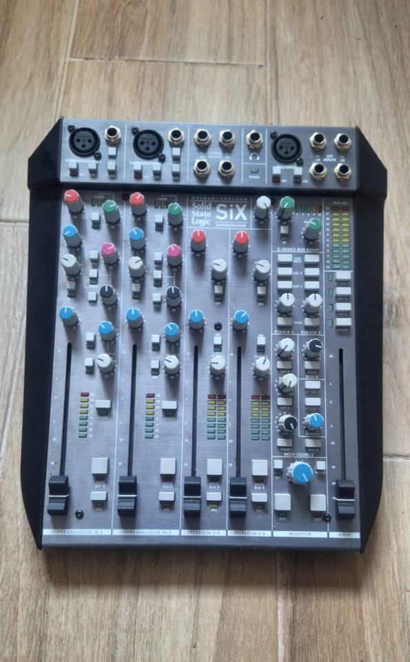 SSL SIX Analog mixer / Summing Mixer - Excelente estado