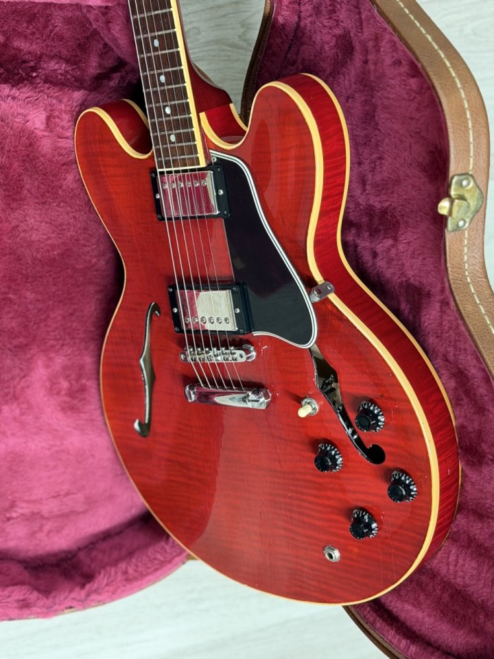 2004 Gibson ES-335 Dot - Cherry - 3.7 kg de segunda mano · Foto 2 de 10 · Madrid · 3200 €