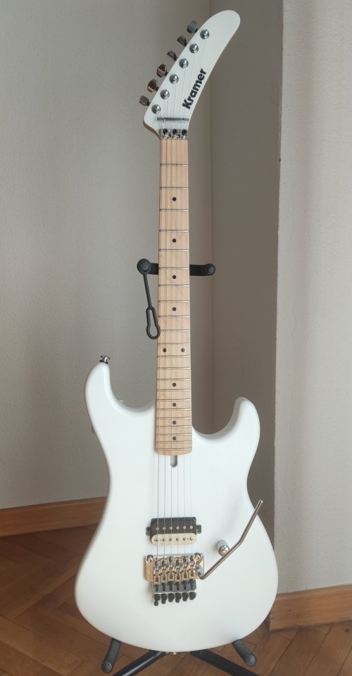 Guitarra Kramer The '84