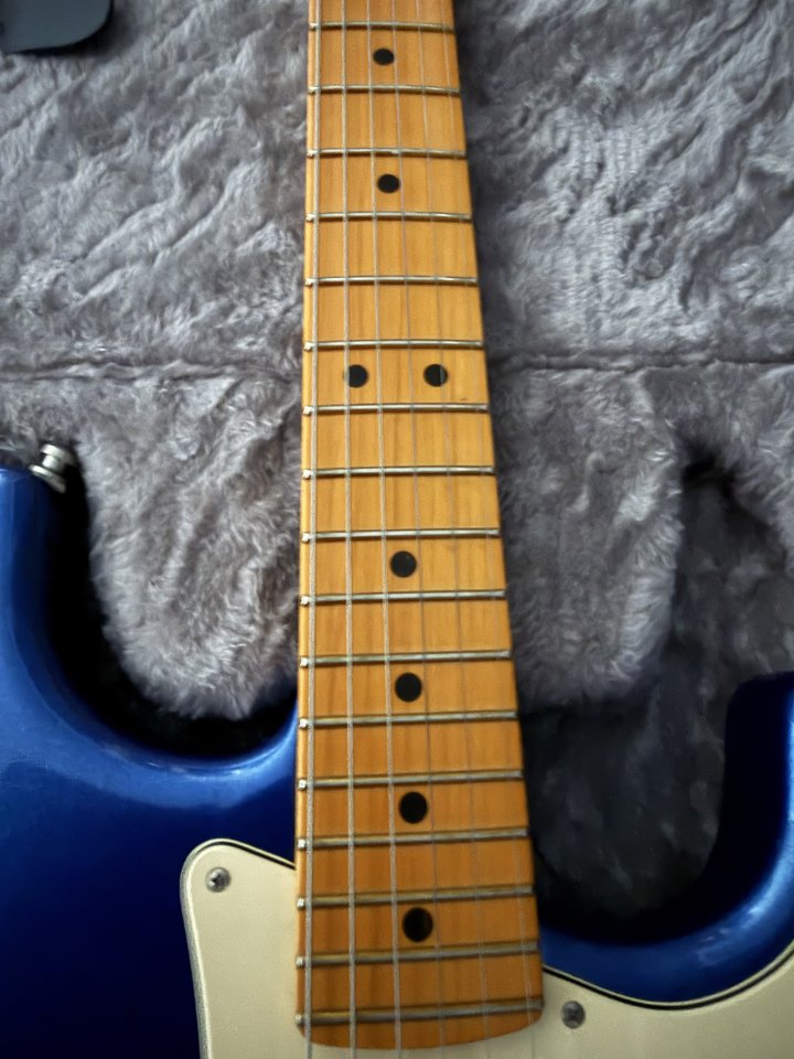 Fender Stratocaster American Ultra MN COB de segunda mano · Foto 4 de 10 · Las Palmas · 1700 €