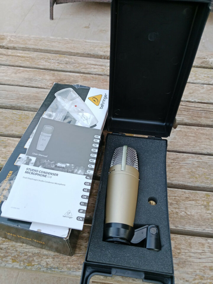 Behringer c3 apenas usado