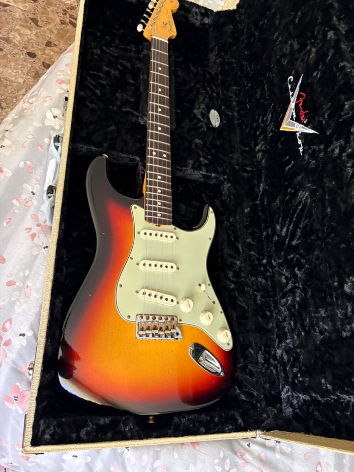 Fender Stratocaster Custom Shop Journeyman sunburst