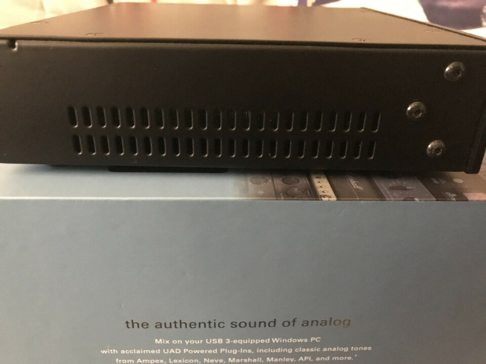 Cambio Universal Audio UAD-2 Satellite USB Quad Core por Apollo Twin de segunda mano · Foto 7 de 8 · Zaragoza · 360 €